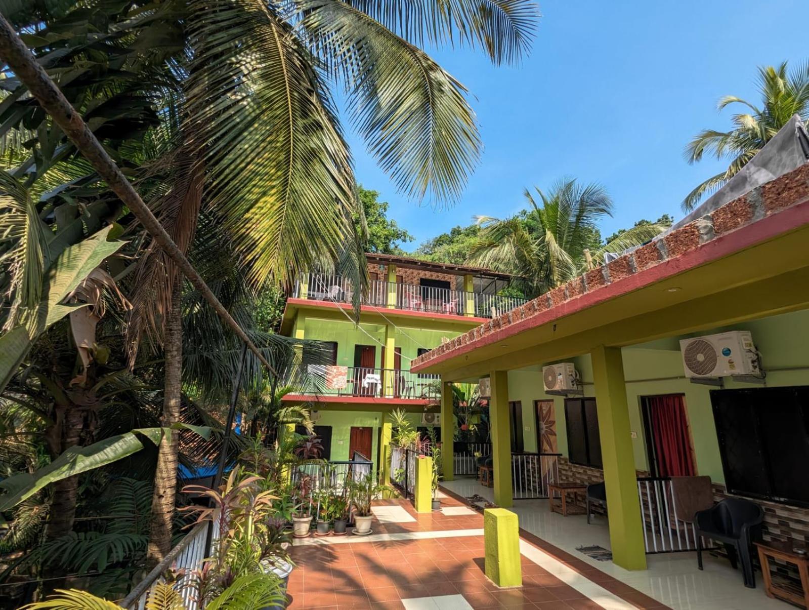 Luciano Guest House Arambol Exterior photo